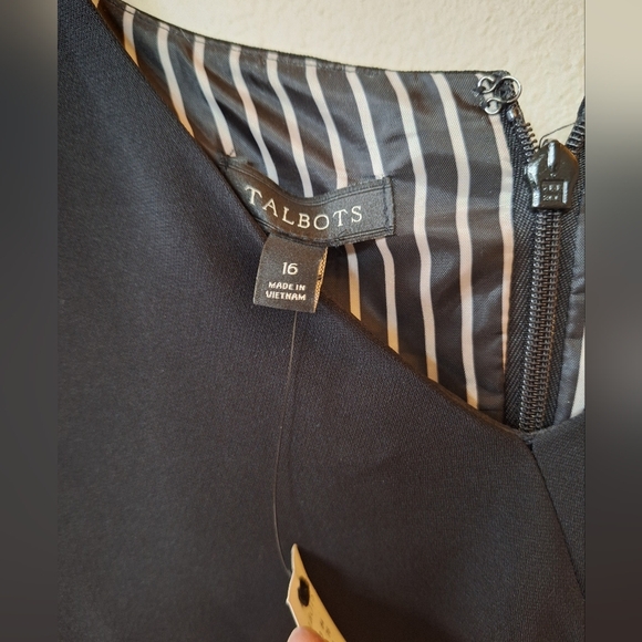 NWT Talbots Womens Short/Cap Sleeve Knee-length Zip Black Dress Size 16 - Picture 2 of 8